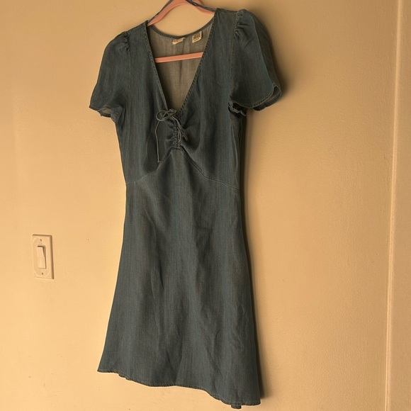 Levi's Classic Blue Mini Dress - Picture 3 of 11